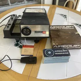 1135 Airequipt Remote Focus Slide Projector Vintage Technology Tested Works