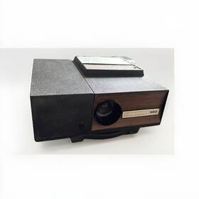 Airequipt 3400ef Vintage 660 Slide Projector With Remote Works.electronicfocus. 2x2