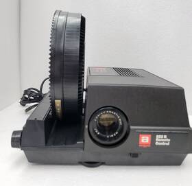 Argus 222r Vintage Hush-a-matic 2x2 Slide Projector