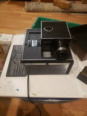 Bell And Howell 627r Vintage Slide Cube Projector Model 977q A