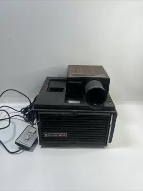 Af72 Bell And Howell Slide Cube System Ii Auto Focus - Needs Bulb Tested Works