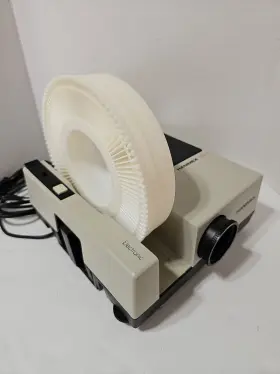 2400ef Hanimex Auto Focus Rondette Slide Projector Great Condition With Box