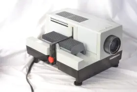 21041 Kindermann Slide Projector For 2 1/4 X Slides As Is Working