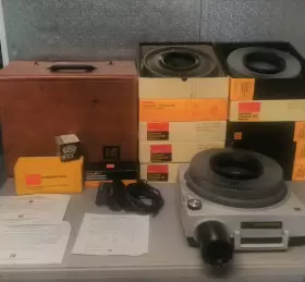 Af-23 Kodak Ektagraphic Af-3 Slide Projector With 10 Trays And A Zoom Lens Good