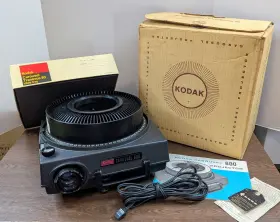 Carousel600 Kodak Vintage Carousel 600 Slide Projector And Transvue 80 Tray - Working