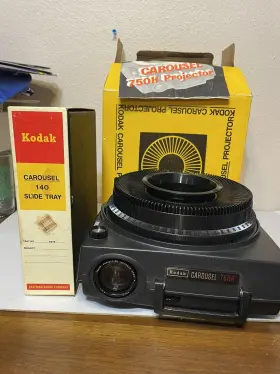 Kodak-750h Kodak Carousel Slide Projector 750h 1 Tray And Manual - Parts Only