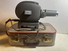 111432 Leitz Vintage Prado 250 Slide Projector - Hektor F-8.5 1 2.5