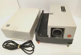 31058500 Leitz Pradovit Color 250 Wetzlar Slide Projector - Germany With Cover Power Cord