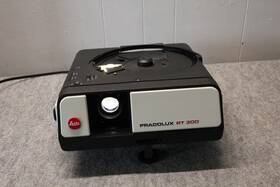 Leitz Rt-300 Pradolux Rt 300 Carousel 35mm Slide Projector Kodak Compatible