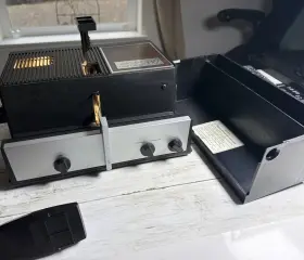 67-639 Montgomery Ward Vintage Slide Projector Auto-focus 880 Working With Remote Cord