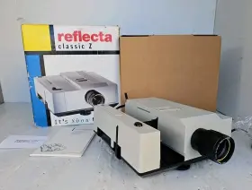 Z-150 Reflecta Bogen Classic Z Slide Projector With Wireless Remote Controller. Tested