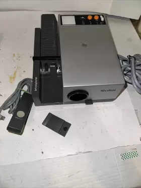 P350-af Rollei P350af Autofocus Slide Projector With Remote And Tray