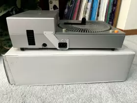 P37e Rollei Vintage Slide Projector - Untested