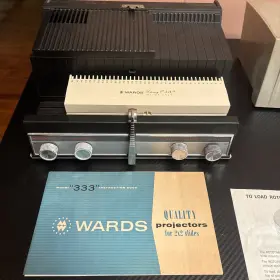 376-914-02 Sawyer Vtg Montgomery Ward Wards 333 Projector With Slide Tray Tested Working See Video