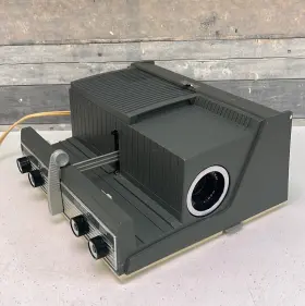 554962 Sawyer Vintage 500c Slide Projector With Remote Tested And Works Read